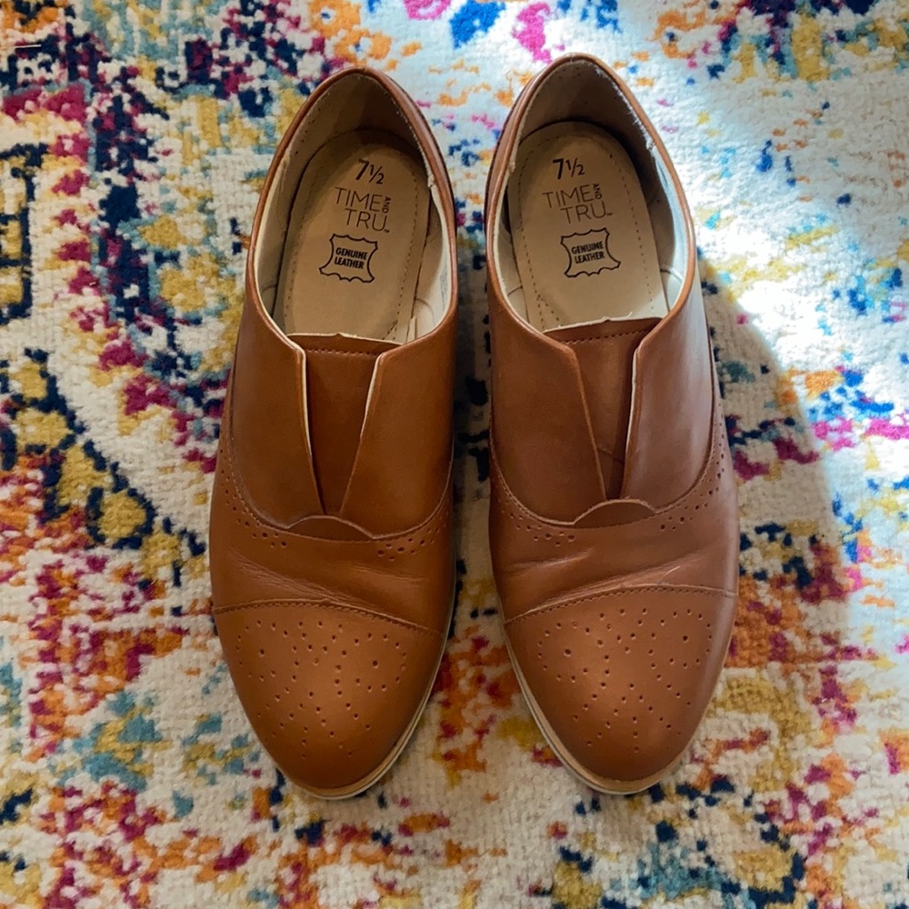 Camel leather slip on